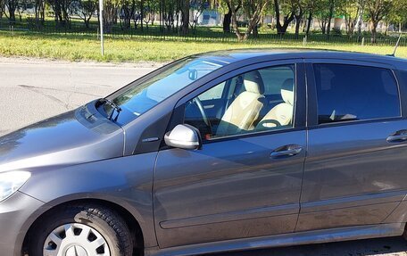 Mercedes-Benz B-Класс, 2011 год, 980 000 рублей, 11 фотография