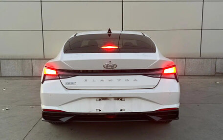 Hyundai Elantra, 2022 год, 1 520 000 рублей, 3 фотография