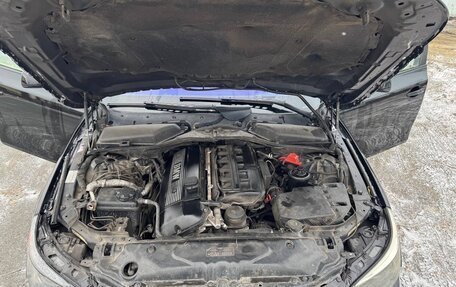 BMW 5 серия, 2005 год, 940 000 рублей, 10 фотография