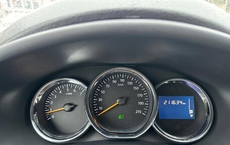 Renault Logan II, 2015 год, 630 000 рублей, 17 фотография