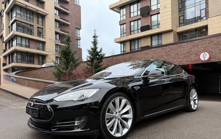 Tesla Model S I, 2014 год, 2 895 000 рублей, 1 фотография