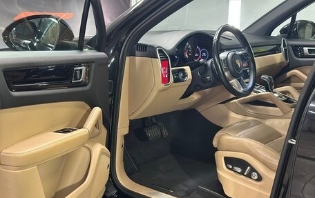 Porsche Cayenne III, 2018 год, 6 290 000 рублей, 17 фотография