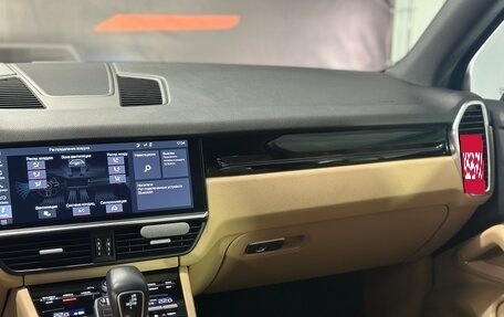 Porsche Cayenne III, 2018 год, 6 290 000 рублей, 23 фотография