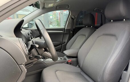 Audi A3, 2018 год, 2 220 000 рублей, 15 фотография