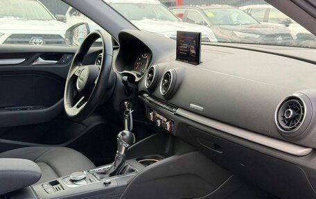 Audi A3, 2018 год, 2 220 000 рублей, 19 фотография