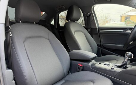 Audi A3, 2018 год, 2 220 000 рублей, 20 фотография