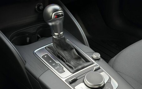 Audi A3, 2018 год, 2 220 000 рублей, 25 фотография