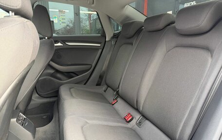 Audi A3, 2018 год, 2 220 000 рублей, 22 фотография