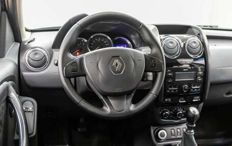 Renault Duster I рестайлинг, 2017 год, 1 348 000 рублей, 15 фотография