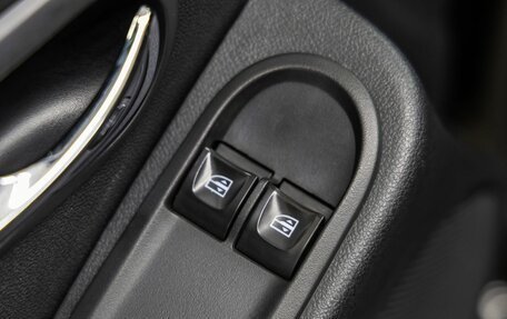 Renault Duster I рестайлинг, 2017 год, 1 348 000 рублей, 23 фотография