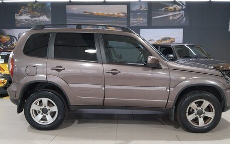 Chevrolet Niva I рестайлинг, 2018 год, 749 000 рублей, 5 фотография