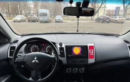 Mitsubishi Outlander III рестайлинг 3, 2011 год, 1 280 000 рублей, 8 фотография