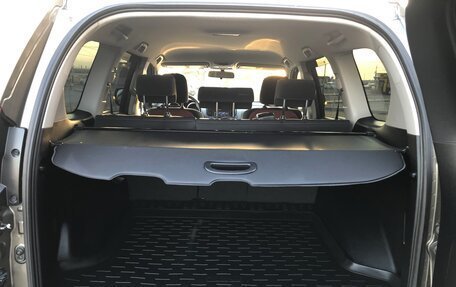 Toyota Land Cruiser Prado 150 рестайлинг 2, 2015 год, 4 150 000 рублей, 6 фотография