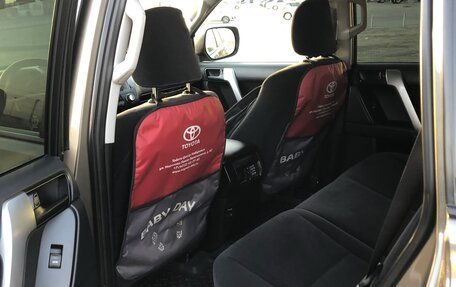 Toyota Land Cruiser Prado 150 рестайлинг 2, 2015 год, 4 150 000 рублей, 12 фотография