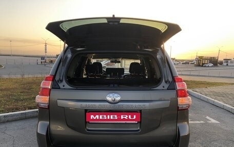 Toyota Land Cruiser Prado 150 рестайлинг 2, 2015 год, 4 150 000 рублей, 5 фотография