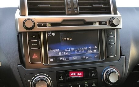 Toyota Land Cruiser Prado 150 рестайлинг 2, 2015 год, 4 150 000 рублей, 10 фотография