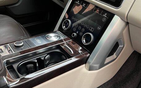 Land Rover Range Rover IV рестайлинг, 2019 год, 8 700 000 рублей, 16 фотография