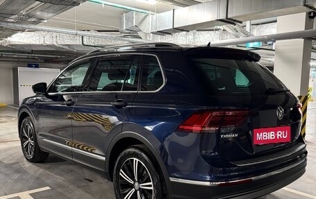 Volkswagen Tiguan II, 2018 год, 3 290 000 рублей, 2 фотография