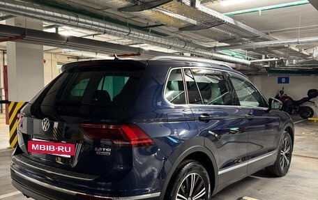 Volkswagen Tiguan II, 2018 год, 3 290 000 рублей, 3 фотография