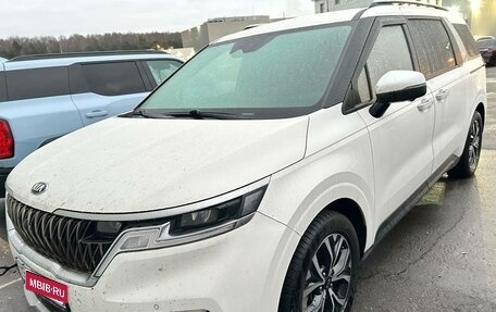 KIA Carnival, 2020 год, 2 300 000 рублей, 1 фотография