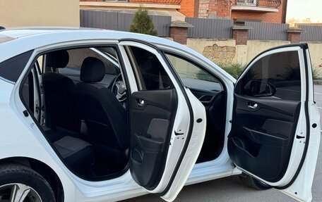 Hyundai Solaris II рестайлинг, 2017 год, 999 000 рублей, 12 фотография