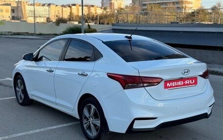 Hyundai Solaris II рестайлинг, 2017 год, 999 000 рублей, 10 фотография