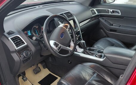 Ford Explorer VI, 2012 год, 1 300 000 рублей, 6 фотография