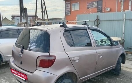 Toyota Vitz, 2000 год, 300 000 рублей, 3 фотография