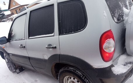 Chevrolet Niva I рестайлинг, 2010 год, 330 000 рублей, 8 фотография