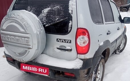 Chevrolet Niva I рестайлинг, 2010 год, 330 000 рублей, 6 фотография