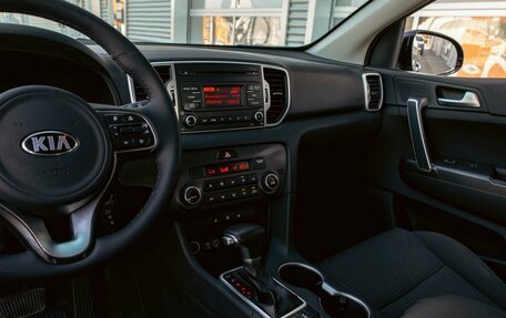 KIA Sportage IV рестайлинг, 2021 год, 2 095 000 рублей, 14 фотография