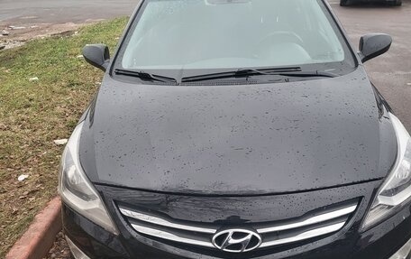 Hyundai Solaris II рестайлинг, 2014 год, 600 000 рублей, 1 фотография