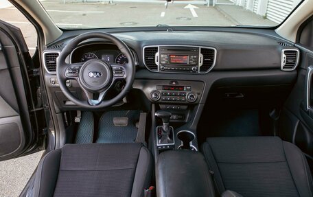 KIA Sportage IV рестайлинг, 2021 год, 2 095 000 рублей, 17 фотография