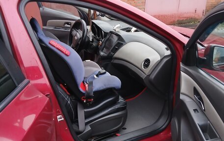 Chevrolet Cruze II, 2009 год, 480 000 рублей, 10 фотография