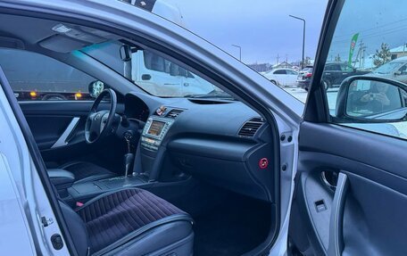 Toyota Camry, 2011 год, 1 749 000 рублей, 6 фотография