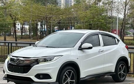 Honda Vezel, 2022 год, 1 390 000 рублей, 3 фотография