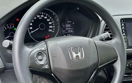 Honda Vezel, 2022 год, 1 390 000 рублей, 9 фотография