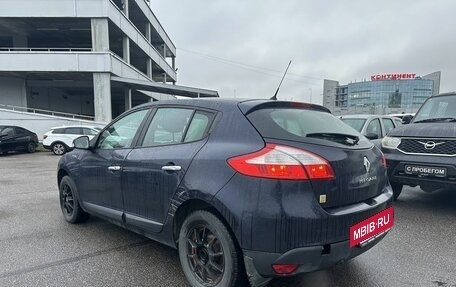 Renault Megane III, 2011 год, 579 000 рублей, 2 фотография