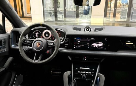 Porsche Cayenne III, 2025 год, 30 990 000 рублей, 2 фотография