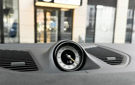 Porsche Cayenne III, 2025 год, 30 990 000 рублей, 26 фотография