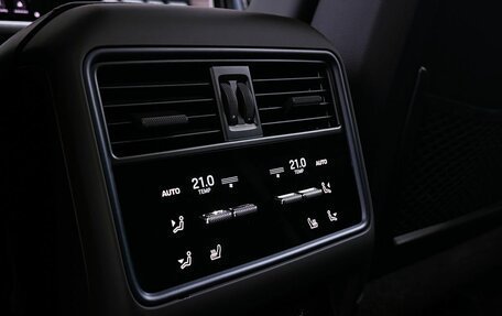 Porsche Cayenne III, 2025 год, 30 990 000 рублей, 33 фотография