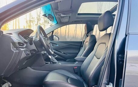 Chevrolet Orlando, 2023 год, 9 фотография