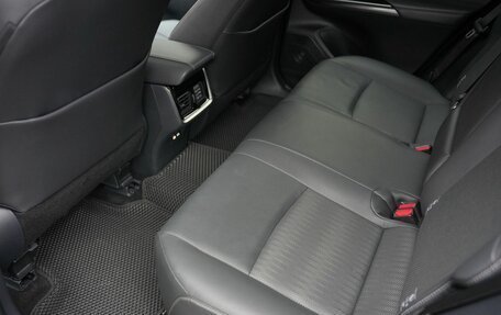 Toyota Venza, 2024 год, 4 950 000 рублей, 12 фотография