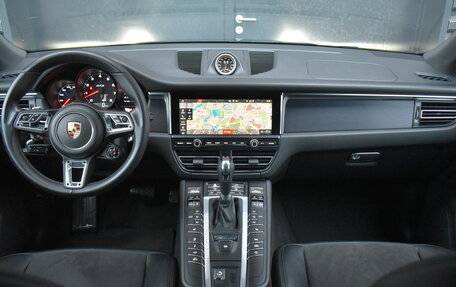 Porsche Macan I рестайлинг, 2021 год, 7 990 000 рублей, 11 фотография