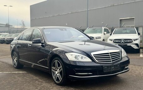 Mercedes-Benz S-Класс, 2010 год, 2 900 000 рублей, 2 фотография