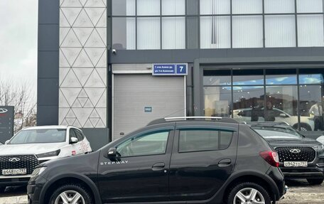 Renault Sandero II рестайлинг, 2016 год, 767 000 рублей, 2 фотография