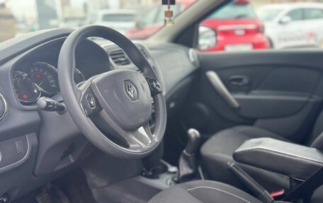 Renault Sandero II рестайлинг, 2016 год, 767 000 рублей, 12 фотография