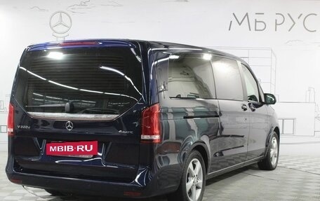 Mercedes-Benz V-Класс, 2017 год, 4 800 000 рублей, 6 фотография