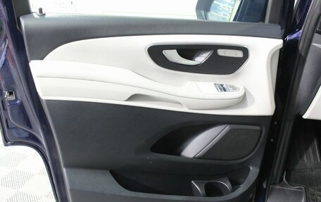 Mercedes-Benz V-Класс, 2017 год, 4 800 000 рублей, 13 фотография