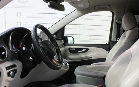 Mercedes-Benz V-Класс, 2017 год, 4 800 000 рублей, 17 фотография